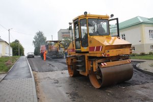 Ремонт улицы Чапаева в Зельве близится к завершению